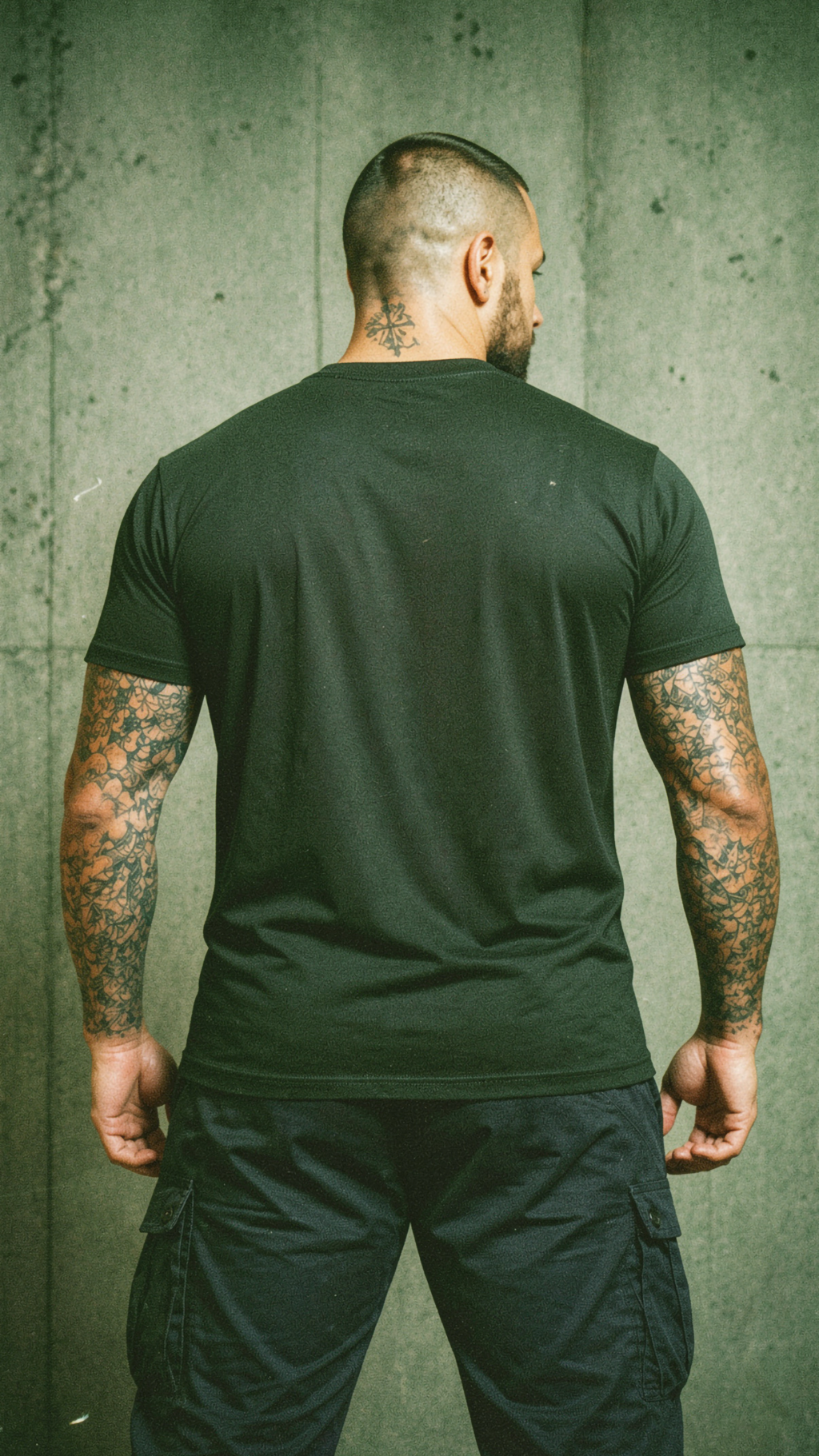 DIVISION 01™ TEE
